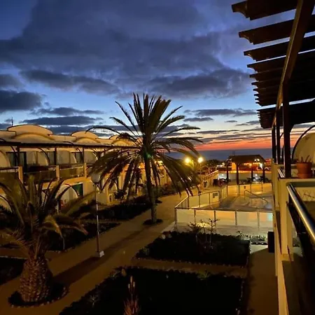 Incantevole Con Piscina E Stupenda Vista Mare Costa de Antigua